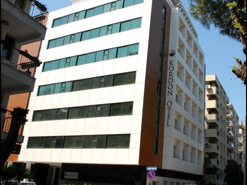 Hotel Kordon Alsancak 3*