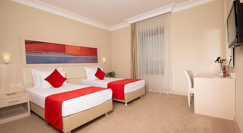Hotel Kordon Alsancak 3*