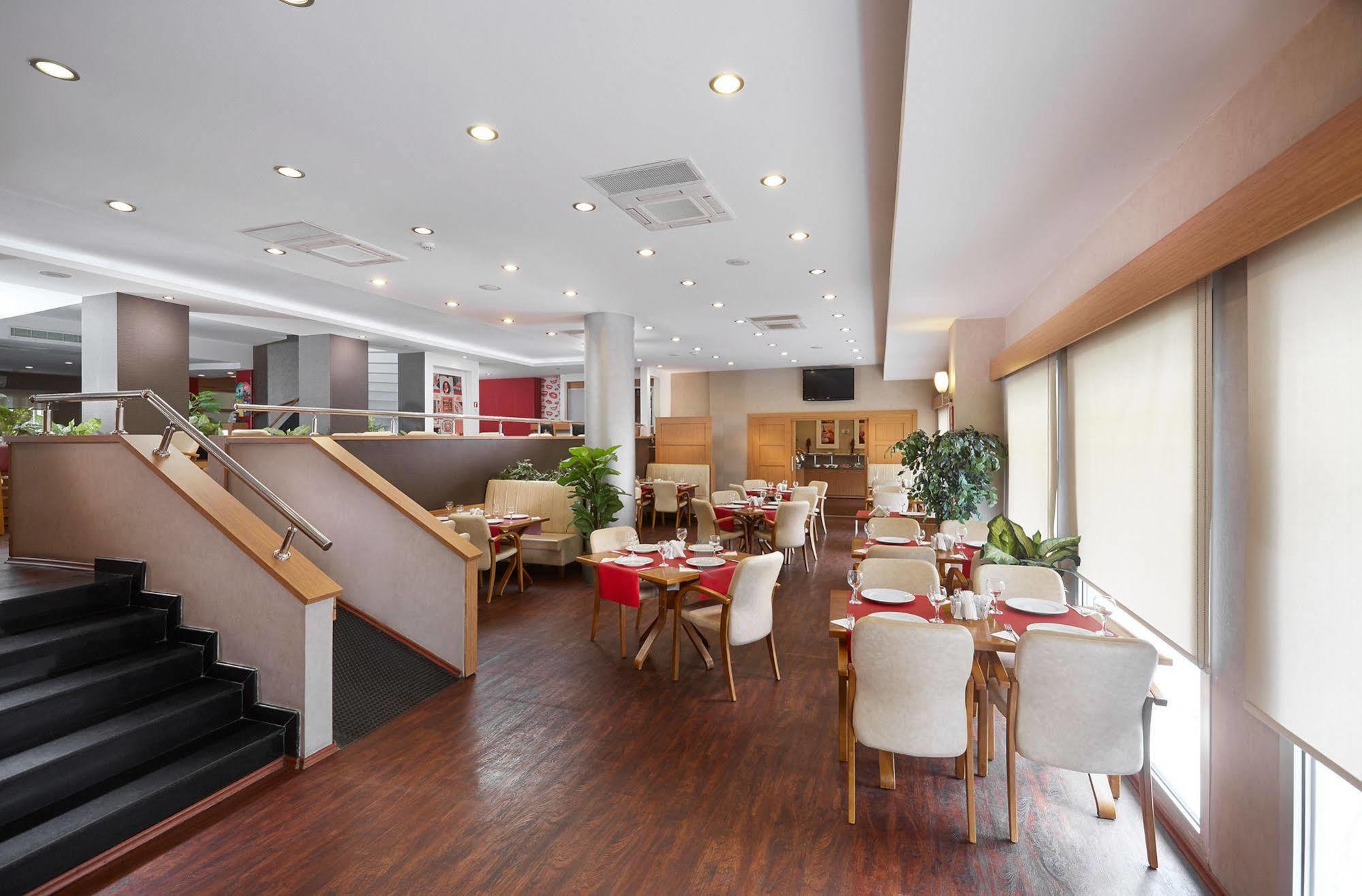 Kordon Alsancak Hotel 3*